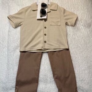 Kids Short-Sleeve Button Front Shirt in Cream - Brand Unspecified